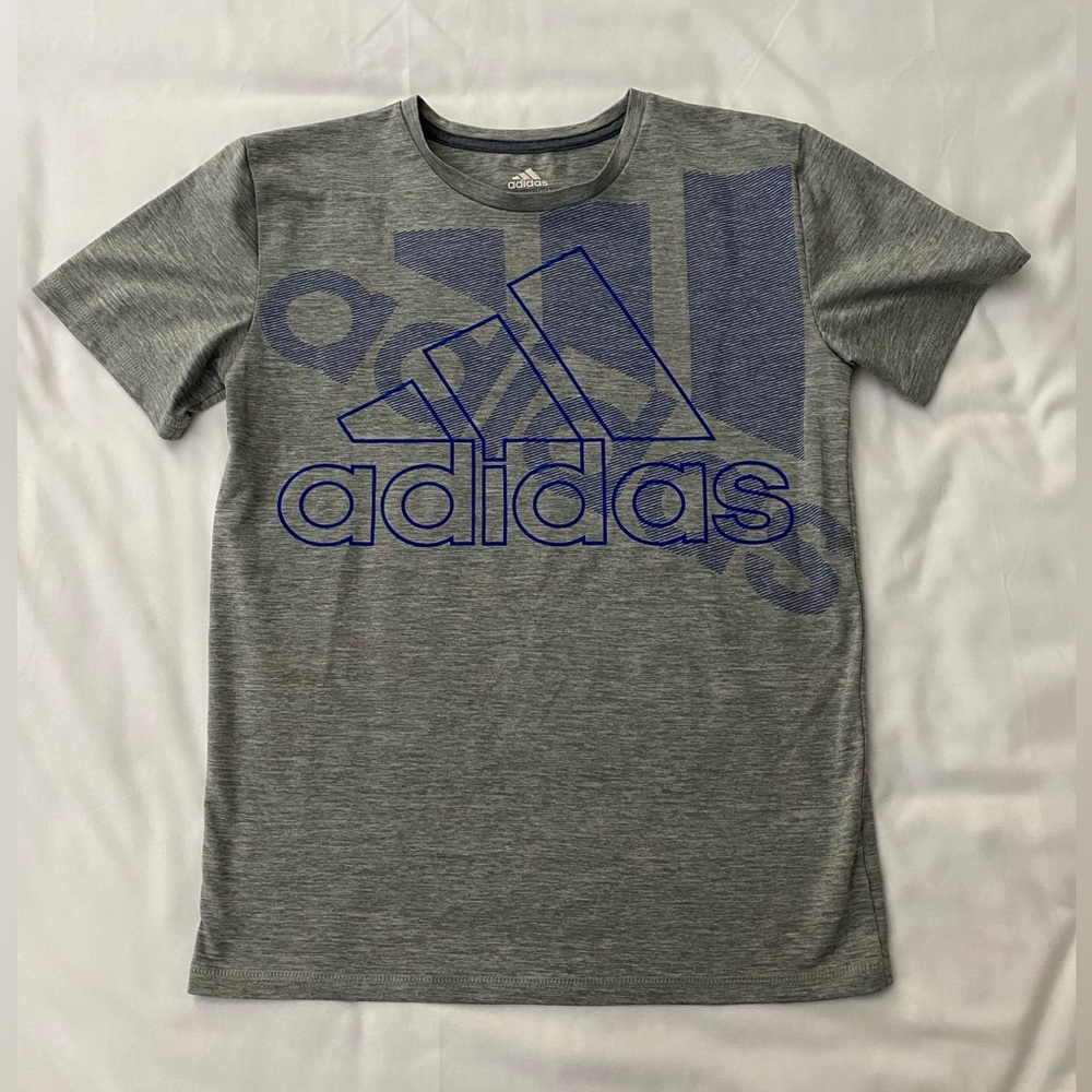 Kid’s Adidas Gray T-Shirt Size Medium (10-12)
